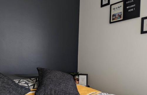 Trappes Apartment | Apartment 4 of 18m² with garden view