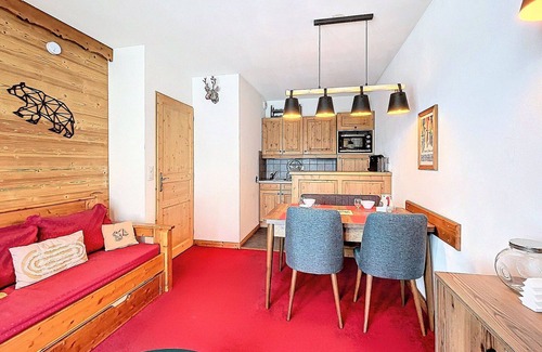 Villarembert Apartment | Apartment 4 ppl, pool, parking, terrace near slopes