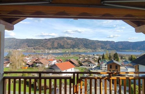 Bodensdorf Apartment | Apartment '4' with Lake View, Shared Garden and Wi-Fi