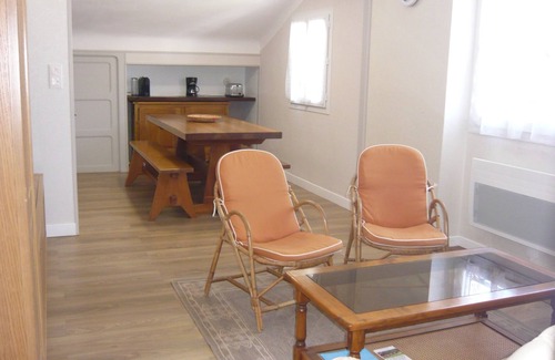 Saint-Jean-Pied-de-Port Apartment | APARTMENT 5 PERSONS (2*) 200m FROM THE TOURIST CENTER
