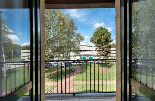 Lonate Pozzolo Apartment | Apartment '5' with Shared Garden, Balcony and Wi-Fi