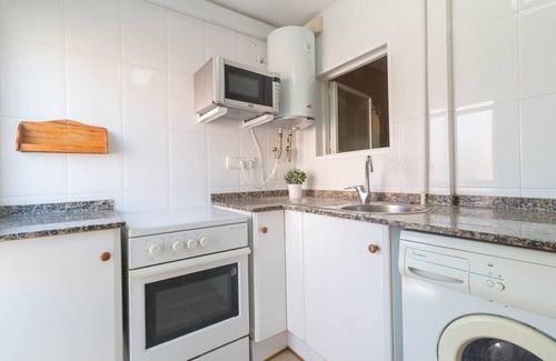 Salou City Centre Apartment | Apartment 6 pax with communal pool in Playa Llevant, Salou.