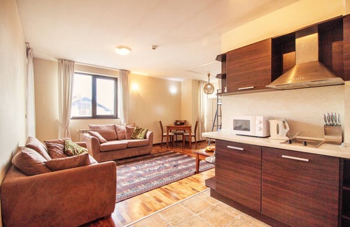 Kvartal Noviya Grad Apartment | apartment 7 - spacious with central heating
