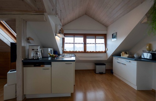 Beilngries Apartment | Apartment (70sqm) with garden and wooden pavilion