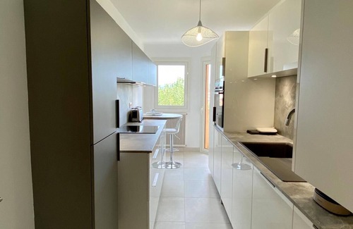 Saint-Raphael Apartment | Apartment 72 m2 near town center and beach- classified 4*
