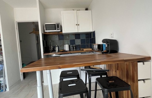 Le Port Apartment | Apartment at the foot of the port