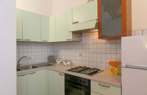 Donoratico Apartment | Apartment 'Agnese 1 Bilocale Con Giardino' with Private Terrace, Shared Garden and Wi-Fi