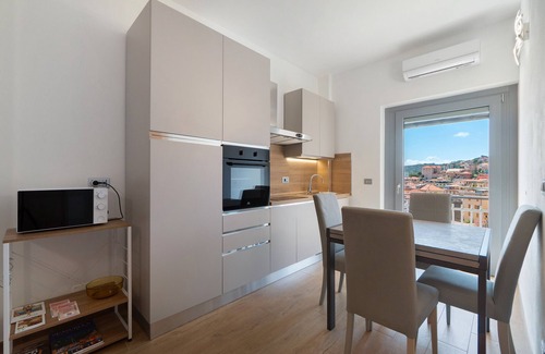 Varazze Apartment | Apartment 'A Prima Vista Varazze' with Sea View, Wi-Fi and Air Conditioning