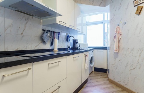 Fuengirola Apartment | Apartment "Acapulco" with Pool, Terrace & Wi-Fi