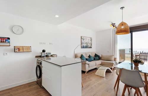 Torre del Mar Apartment | Apartment 'Adhara 053' with Sea View, Wi-Fi and Air Conditioning