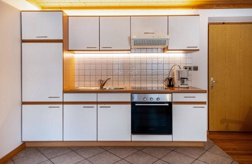 Ultimo Apartment | Apartment 'Adlerhorst Amsel' with Terrace, Shared Garden and Wi-Fi