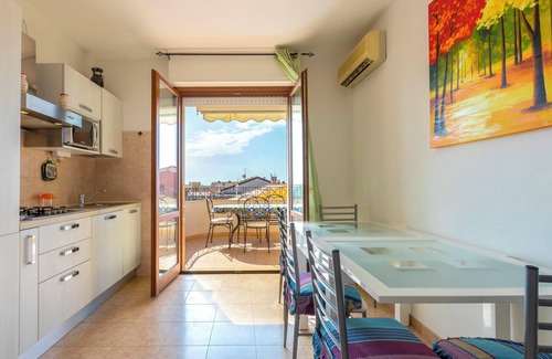 La Pietraia Apartment | Apartment “Adriatico” close to the Beach with Sea View, A/C & Terrace
