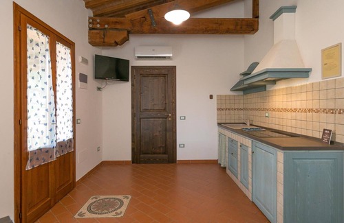 Piombino Apartment | Apartment 'Albatro' with Shared Pool, Wi-Fi and Air Conditioning