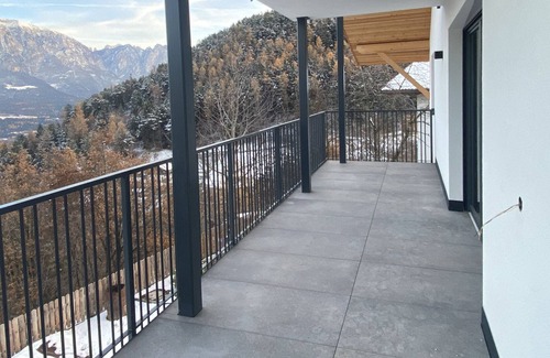 Longomoso Apartment | Apartment "Alpenglow 5" with Mountain View, Private Terrace & Wi-Fi