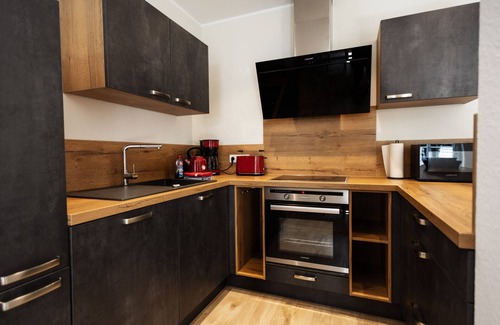 Meschede Apartment | Apartment 'Alter Pferdestall' with Private Terrace and Wi-Fi