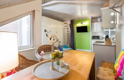 Norderney Apartment | Apartment 'Am Alten Rathaus' with Balcony and Wi-Fi