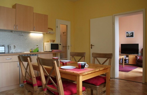 Erfurt Old Town Apartment | Apartment Am Breitstrom 1 in. 1 OG - Apartments Am Breitstrom