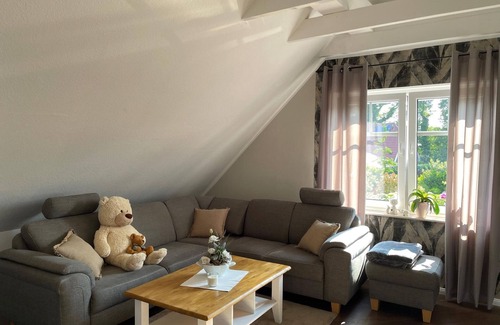 Apen Apartment | Apartment "Am Dörpshus" - apartment/apartment, bath, WC, 3 bedrooms