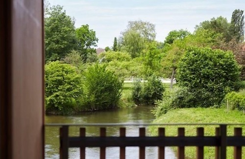 Singen Apartment | Apartment am Ufer, 37qm, 1 Schlafzimmer, 1 Wohn-/Schlafzimmer, Loggia, max. 3 Personen