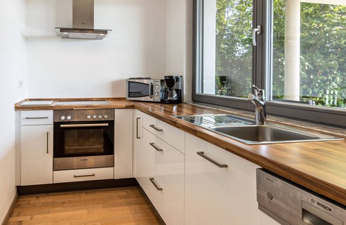 Daisendorf Apartment | Apartment 'Am Lichtenberg' with Lake View, Private Terrace and Wi-Fi