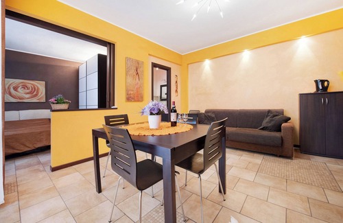 Bardolino Apartment | Apartment 'Amedeo' with Lake Views, Balcony & Air Conditioning