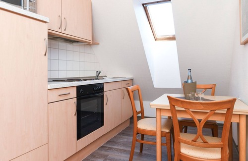Esens Cottage | Apartment Amrum - Pension Nordkap in Bensersiel