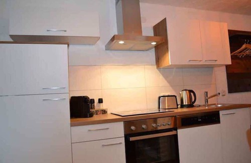 Weidach Apartment | Apartment "Andy's Bergblick" with Mountain View, Wi-Fi & Balcony