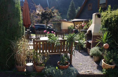 Fehrenbach House | Apartment "ANGEL" 8 (10) pers. 4 bedrooms/2DU/WC/120m²/sauna/W-LAN Thür. Forest