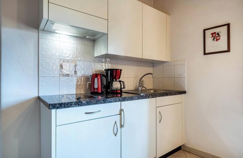 Tesimo Apartment | Apartment 'Ansitz Gurtenhof Graf v Frankenberg' with Mountain View & Wi-Fi