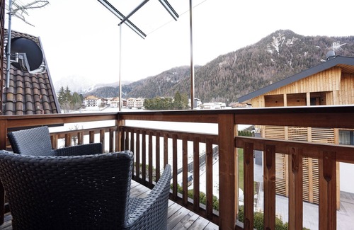 Mareo Apartment | Apartment 'Antersi Silvia' with Mountain View, Shared Garden and Wi-Fi