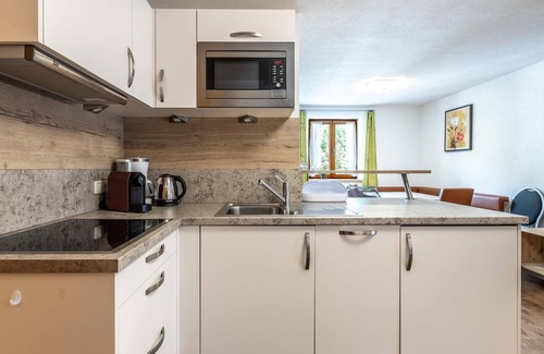 Sankt Anton am Arlberg Apartment | Apartment Anton Huter - Apartment, running hot/cold water, 2 bed rooms