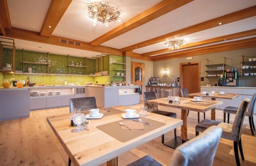 Fie allo Sciliar Apartment | Apartment 'Aparment Deluxe 8' with Mountain View, Private Terrace and Wi-Fi