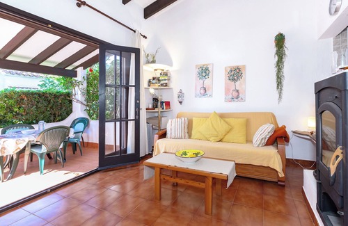 Son Xoriguer Apartment | Apartment 'Apartamento 2 Dormitorios' with Private Terrace and Shared Garden