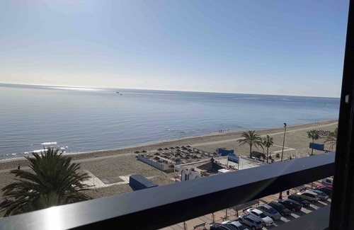 Torreblanca Apartment | Apartment 'Apartamento Frontal Primera Linea' with Sea View, Wi-Fi and Air Conditioning