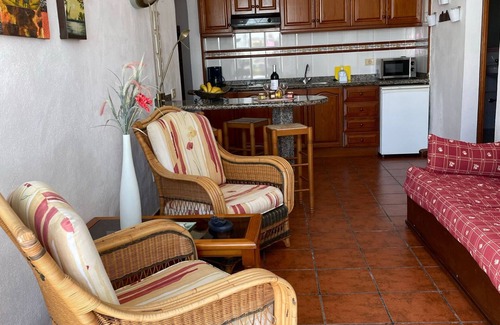 Los Llanos de Aridane Apartment | Apartment 'Apartamento 4' with Shared Pool, Private Terrace and Wi-Fi
