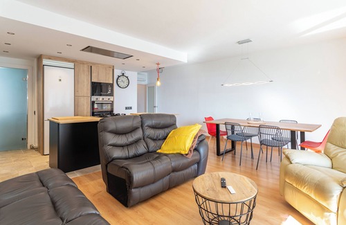 Blanes Apartment | Apartment 'Apartament Palomera' with Sea View, Wi-Fi and Air Conditioning