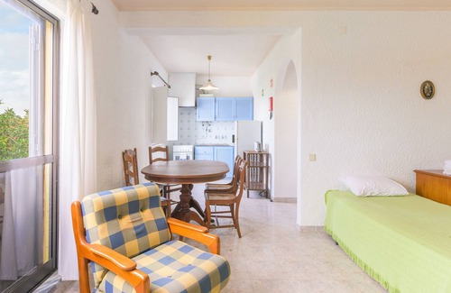 Porto Covo Apartment | Apartment 'Apartamento F' with Sea View, Shared Pool and Wi-Fi