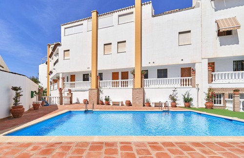 Almunecar Apartment | Apartment "Apartamento Alcazar" with Mountain View, Shared Pool & Wi-Fi