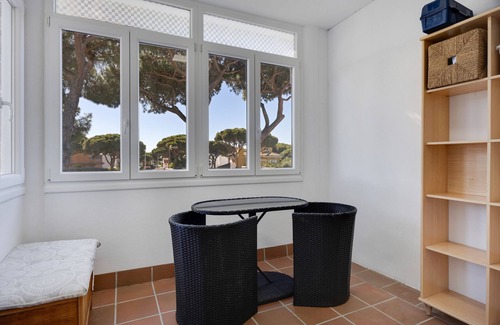 Poblado Sancti Petri Apartment | Apartment 'Apartamento Costa Castillo' with Shared Pool, Wi-Fi and Air Conditioning