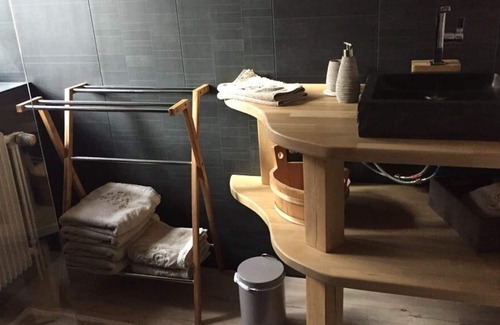 Gunsbach Apartment | Apartment-Apartment-Ensuite with Shower