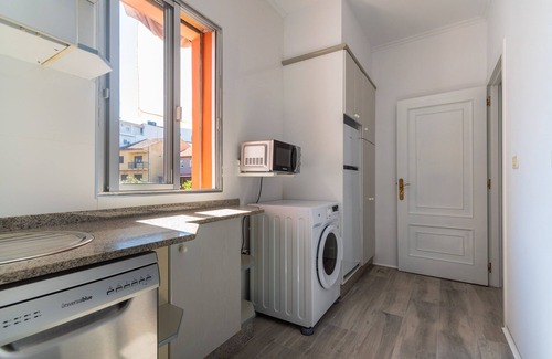 O Grove Apartment | Apartment-Apartment-Ensuite with Shower-Street Vie