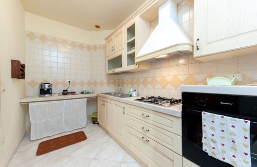 Manduria Apartment | Apartment 'Appartament Queen' with Private Terrace, Wi-Fi and Air Conditioning