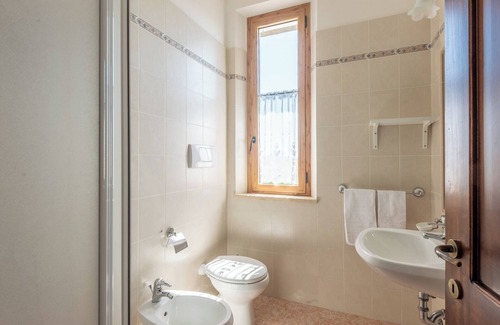 Ponte di Gabbiano Apartment | Apartment 'Appartamento Magnolia' with Shared Pool, Shared Garden and Wi-Fi
