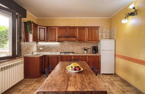 Gonnesa Apartment | Apartment "Appartamento Nuraghe" with A/C, Wi-Fi, Garden, Terrace