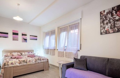 Omegna Apartment | Apartment Appartamento Rosa in Omegna - 4 persons, 1 bedrooms