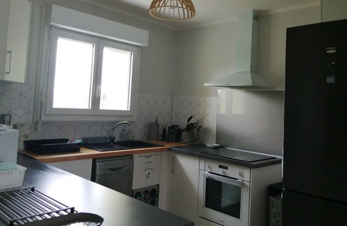 Angouleme Apartment | Apartment 'Appartdom' with Balcony and Wi-Fi