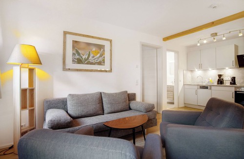 Ebersberg District Apartment | Apartment 'Appartement 2' with Shared Terrace, Shared Garden and Wi-Fi