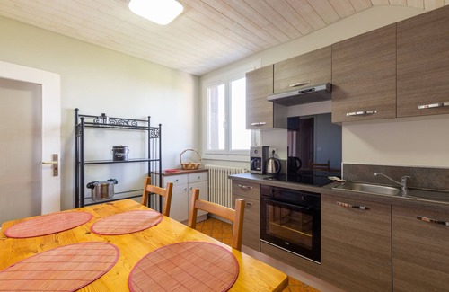 Trevignin Apartment | Apartment 'Appartement Pointe De La Sambuy' with Mountain View, Shared Terrace and Wi-Fi