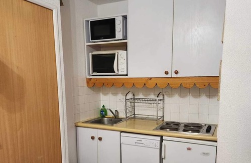 Risoul Apartment | Apartment 'Appartemment 6 Couchages Risoul' with Mountain View and Balcony