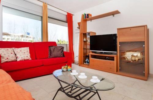 Salou City Centre Apartment | Apartment Aquaria-3 by Interhome